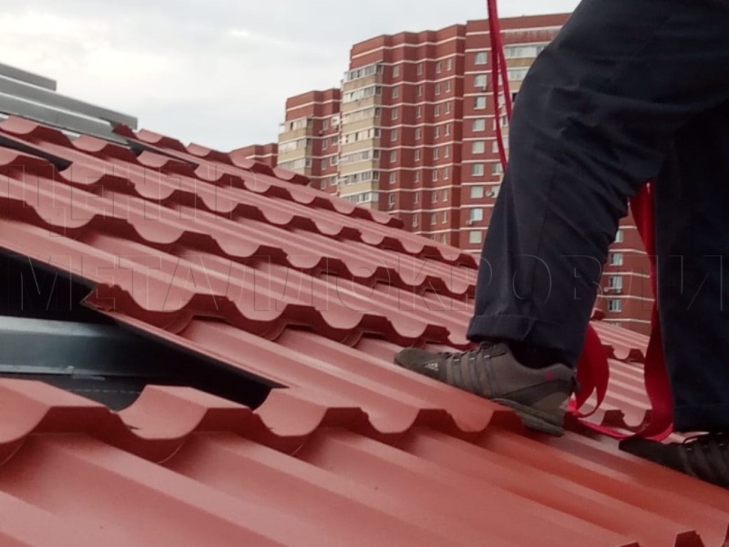 Металлочерепица Геркулес 8004 терракотовый Стальной Бархат от Центра Металлокровли в Барнауле