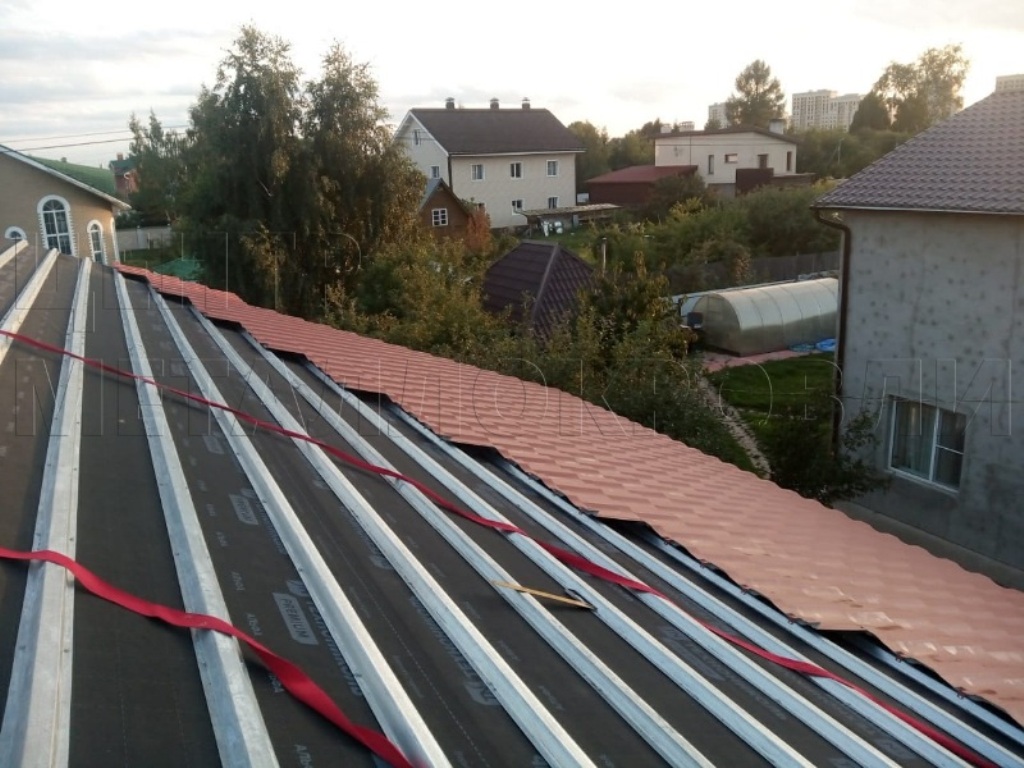 Металлочерепица Геркулес 8004 терракотовый Стальной Бархат от Центра Металлокровли в Барнауле